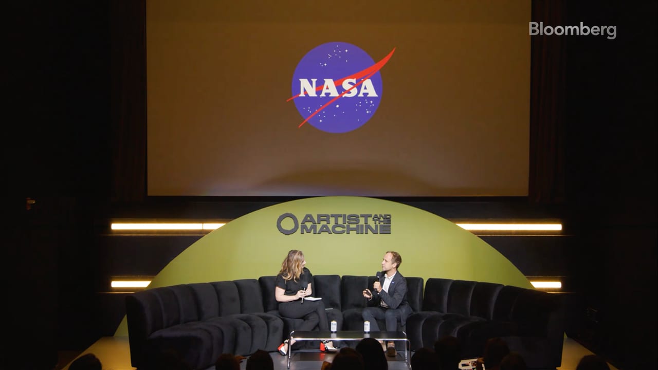 Session du sommet Artist and the Machine avec la NASA et Bloomberg